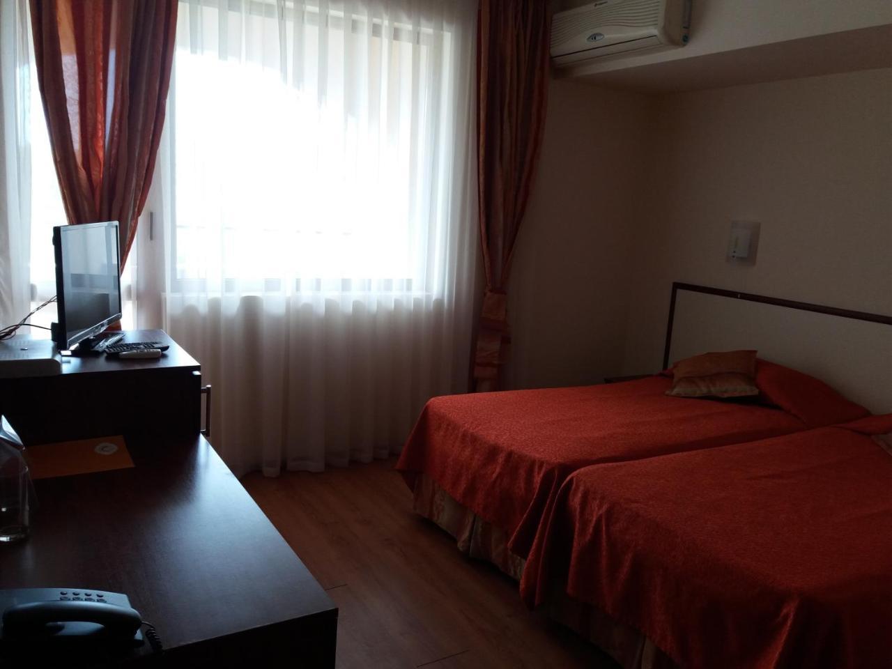 Hotel Sea Vista Sveti Vlas Buitenkant foto
