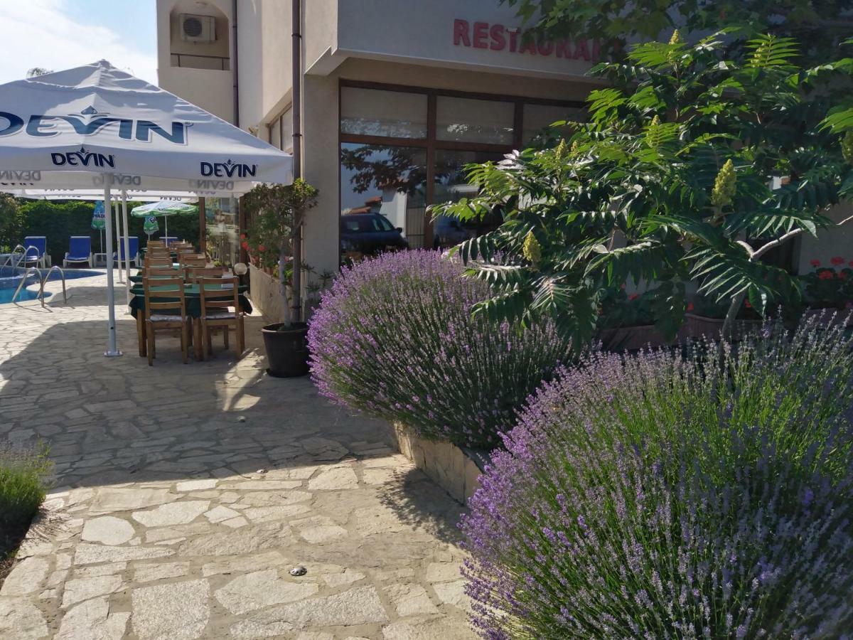 Hotel Sea Vista Sveti Vlas Buitenkant foto