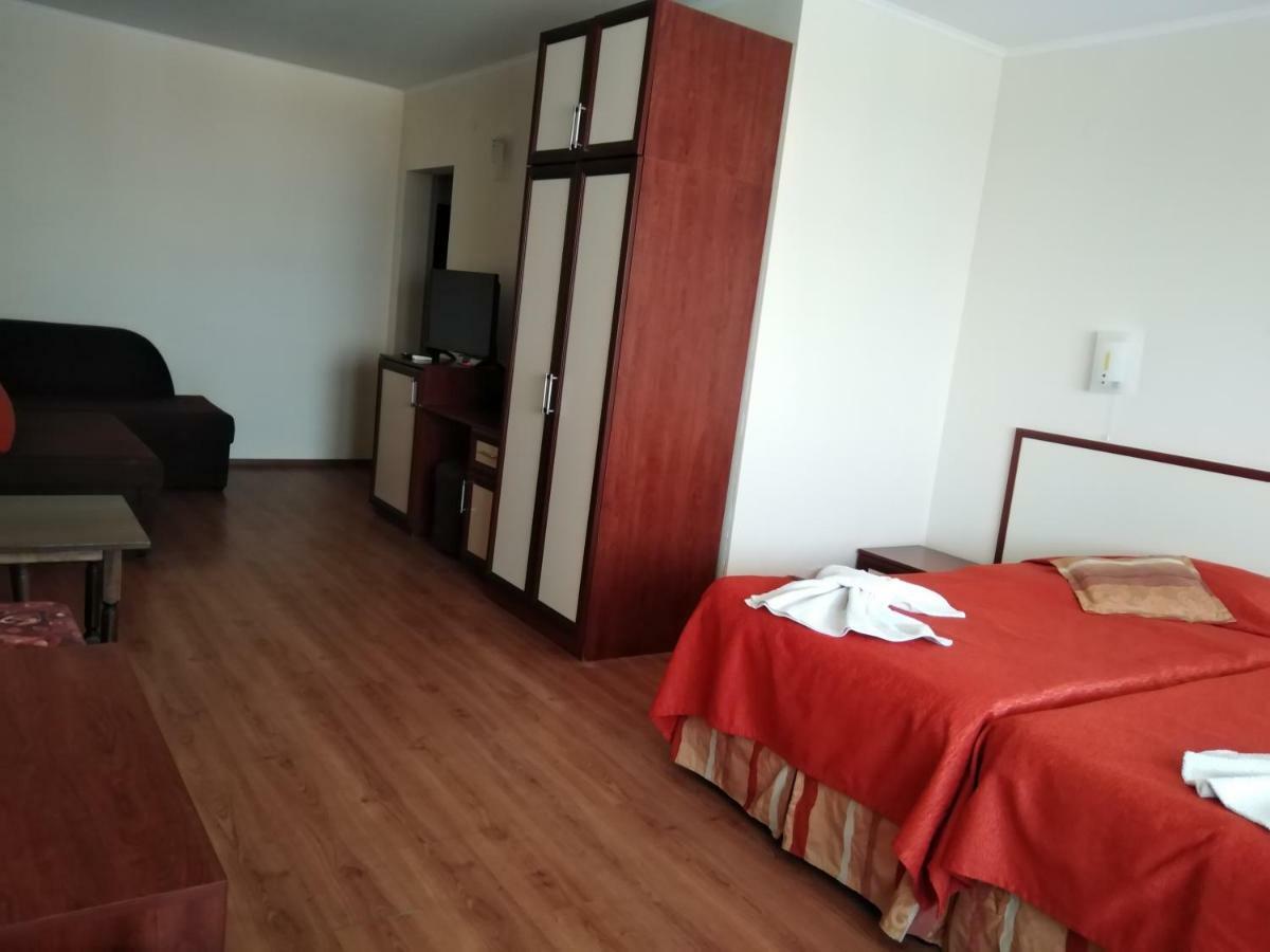 Hotel Sea Vista Sveti Vlas Buitenkant foto